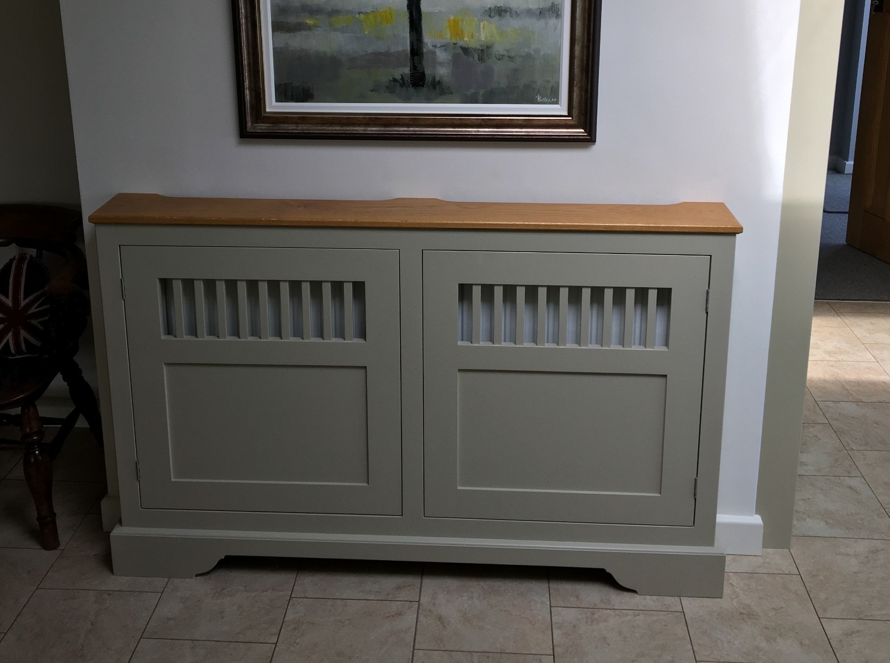 In-frame radiator cover with timber top