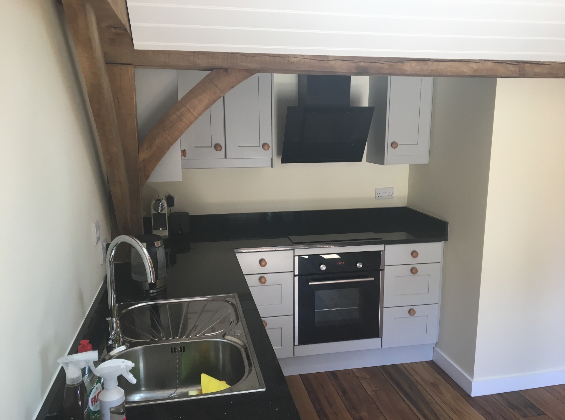 Shaker kitchen in converted barn