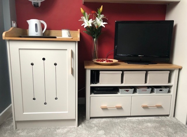 Handmade living spaces furniture, Oxford