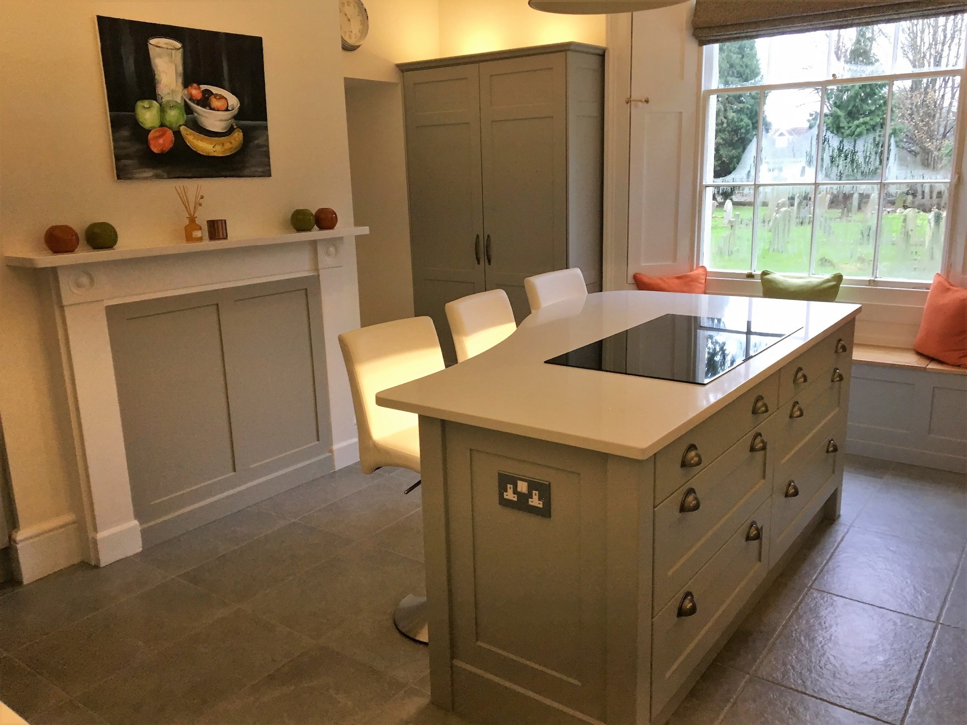 Bespoke kitchen by Furniture & Design of Oxford