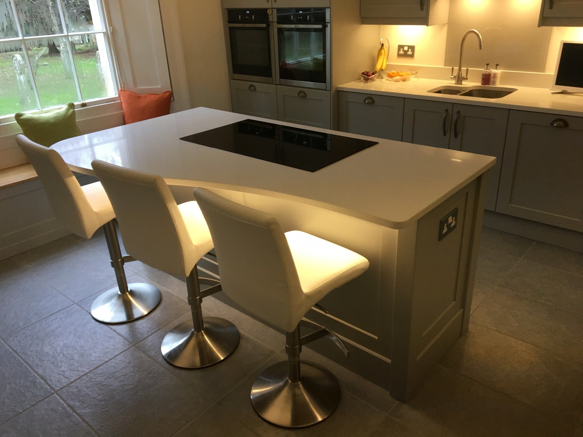 Bespoke kitchen by Furniture & Design of Oxford